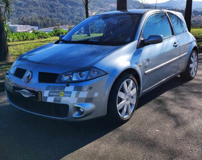 Renault Mégane RS 2.0i Turbo