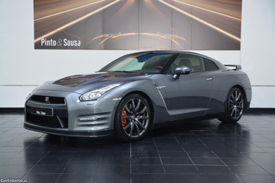 Nissan GT-R 3.8 V6 Black Edition