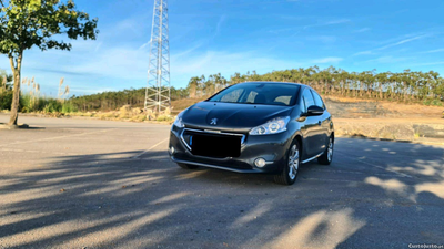 Peugeot 208 1.2