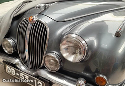 Jaguar MK II quatro portas