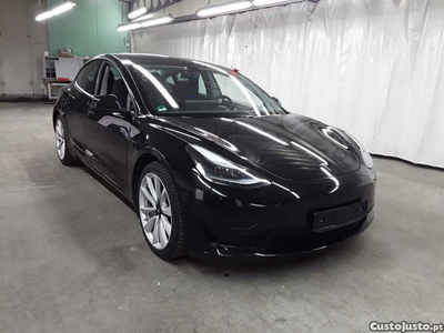 Tesla Model 3 Standard Range Plus 2021