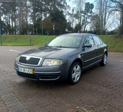 Skoda Superb Luxo 1.9TDI PD 130CV