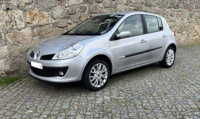 Renault Clio 1.2 16V RIP CURL