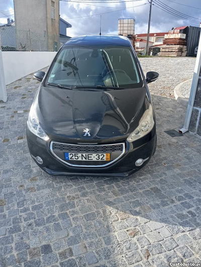 Peugeot 208 208 HDI