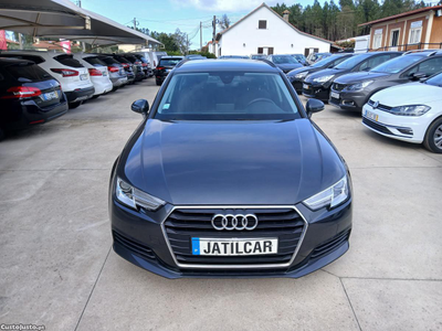 Audi A4 35 TDi S Tronic