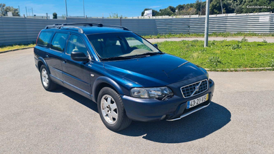 Volvo XC70 cross country 2.4