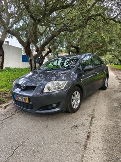 Toyota Auris 1.4 D4-D