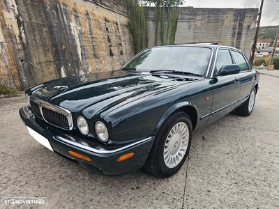 Jaguar XJ XJ8 3.2 Executive