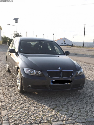 BMW 320 E90