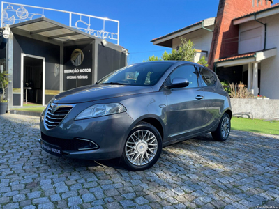 Lancia Ypsilon 1.3 M-jet S&S Platinum