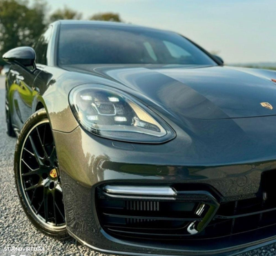 Porsche Panamera Sport Turismo 4 E-Hybrid Platinum Edition PDLS