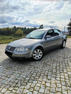 VW Passat 2.5TDI CX automática