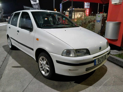 Fiat Punto 1.2 ESTIMADO