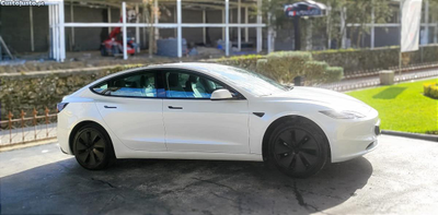 Tesla Model 3 Highland Tração traseira