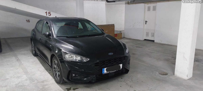 Ford Focus ST line