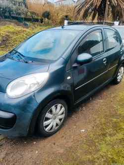 Citroën C1 motor Toyota apenas 50.000 km