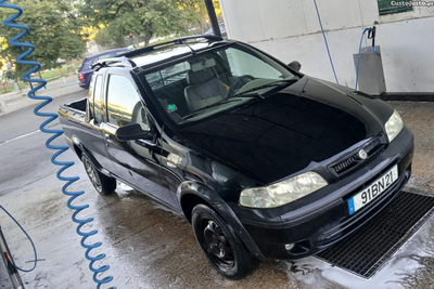 Fiat Strada 1.9 JTD 2006 2350EUR