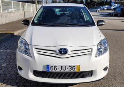 Toyota Auris Active