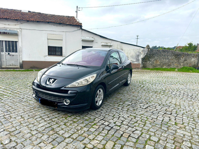 Peugeot 207 1.4  16 v. GPL muito novo