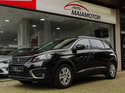 Peugeot 5008 1.2 PureTech Active EAT8