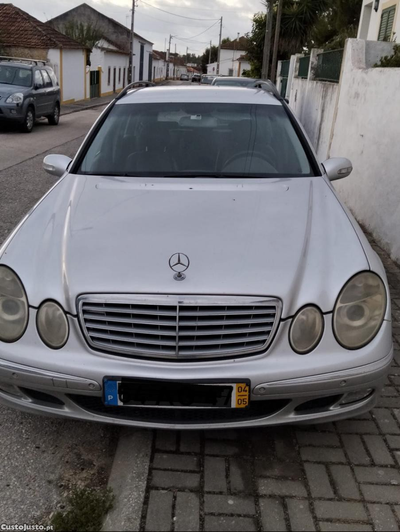 Mercedes-Benz E 220 Avantgard