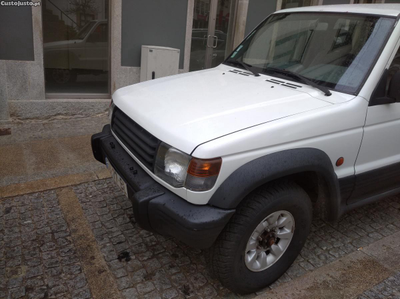 Mitsubishi Pajero GLS