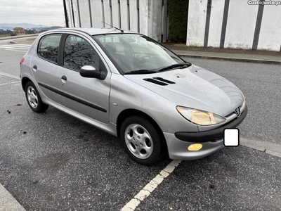 Peugeot 206 (2 Hfx )