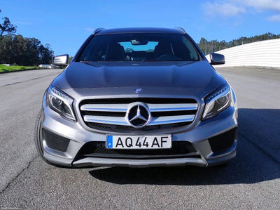 Mercedes-Benz GLA 220 7G-DCT AMG Line