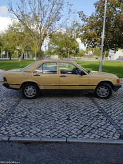 Mercedes-Benz 190 190d