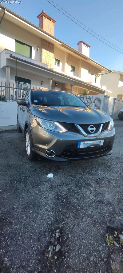 Nissan Qashqai .