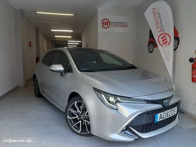 Toyota Corolla 2.0 Hybrid Luxury Black