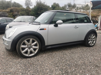 MINI Cooper 1.4D4D