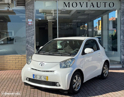 Toyota iQ 1.0 VVT-i 2 MultiDrive