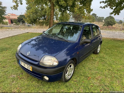 Renault 4 - Clio