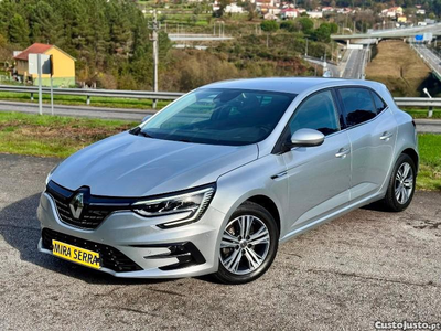 Renault Mégane 1.5 Blue dCi Intens EDC