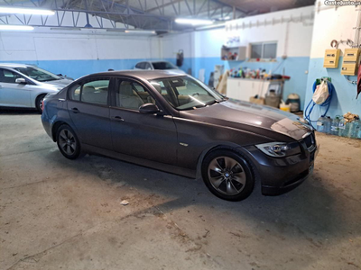 BMW 320 D EXECUTIVE