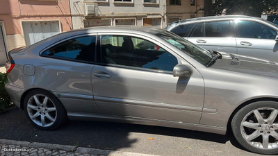 Mercedes-Benz C 200 Sport coupe