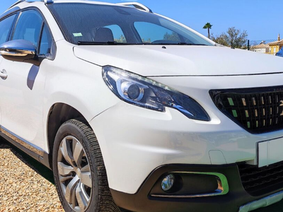 Peugeot 2008 1.2 PureTech Allure