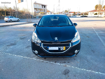 Peugeot 208 1.4 HDi Allure