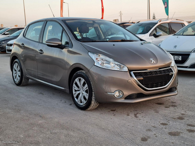 Peugeot 208 1.4 HDi Active