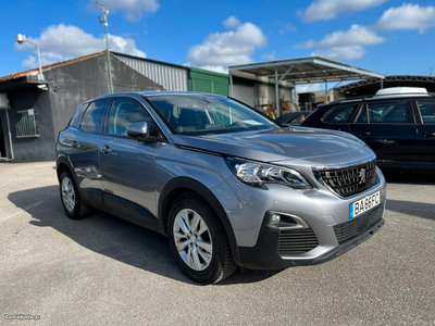 Peugeot 3008 1.5 BlueHDi Active