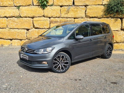 Volkswagen Touran 1.6 TDi Confortline DSG