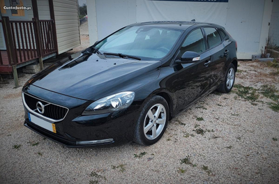 Volvo V40 Hatchback