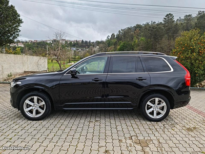 Volvo XC90 2.0 D4 Momentum Nacional