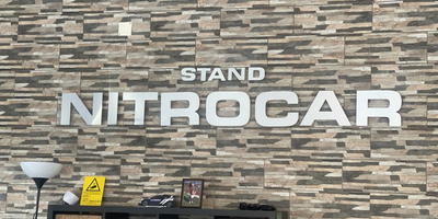 STAND NITROCAR