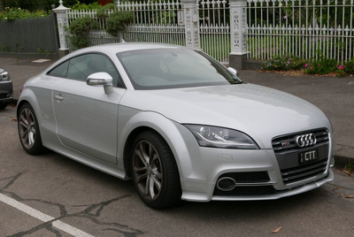 Audi TTS 8J (facelift 2010)