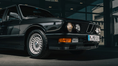 BMW M5 E28