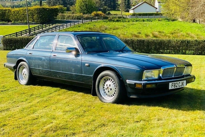 Jaguar XJ Generation 2 (XJ40)