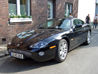 Jaguar XK X100 (facelift 2004)