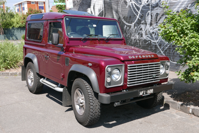 Land Rover Defender Generation 1